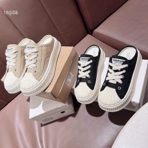 Bata sục vải