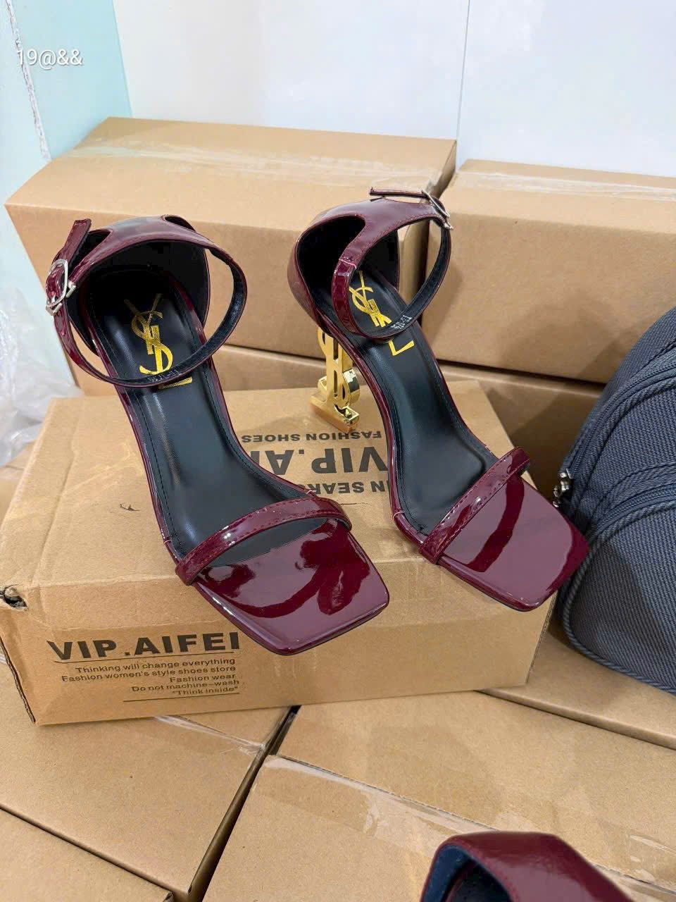 Sandal ysl bản 2 phiên bản 8 f và 5 f cho chị em mình chọn nha - Ảnh 3