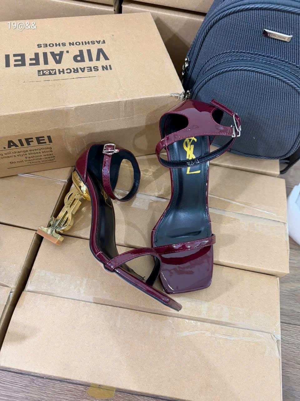 Sandal ysl bản 2 phiên bản 8 f và 5 f cho chị em mình chọn nha - Ảnh 4