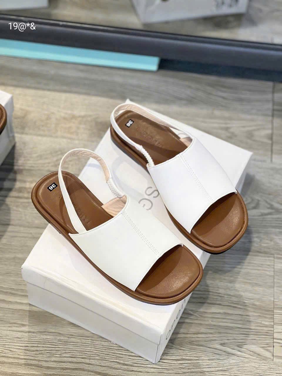 ..4-Sandal bản da êm