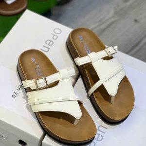 Xỏ da đế trấu xinh siêu êm bền .