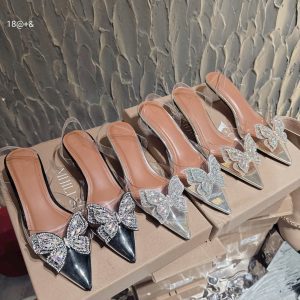 Gót nơ đá bướm , Đế đá cao 5cm