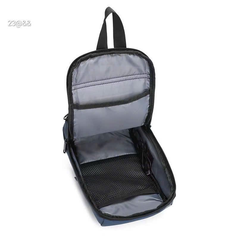 Túi Đeo Chéo Ngực dành cho nam Thời Trang Sức Chứa Lớn size 32*20cm 👉thiết kế gọn gàng ôm sát cơ thể cảm giác thoải mái nhất khi đeo - Ảnh 3