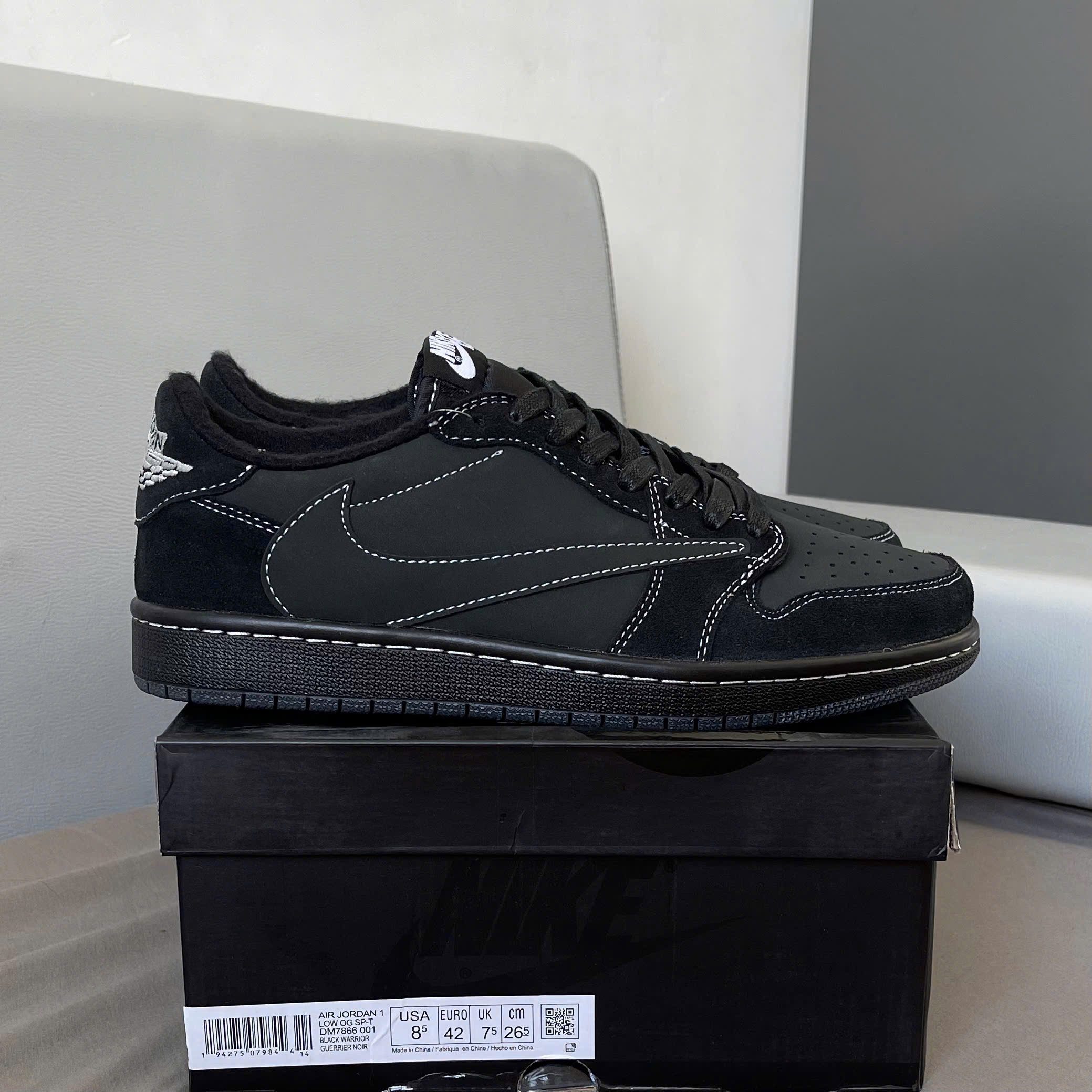 Jordan 1 Low / Bản Rep Fom chuẩn đẹp chất da mềm độ nhăn vừa phải Box nắp ( Có bọc Mica trong suốt ) - Dây sáp xịn bản nhỏ - Tặng kèm 3 Dây phụ - Giấy gói 2 lớp chuẩn màu - Ảnh 2