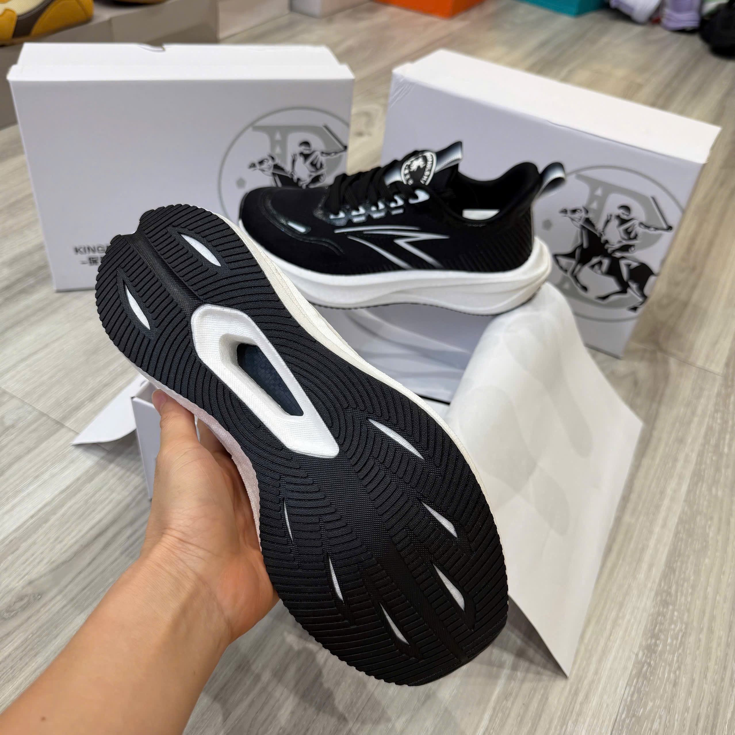 Giày thể thao về 2 màu nam - Ảnh 4