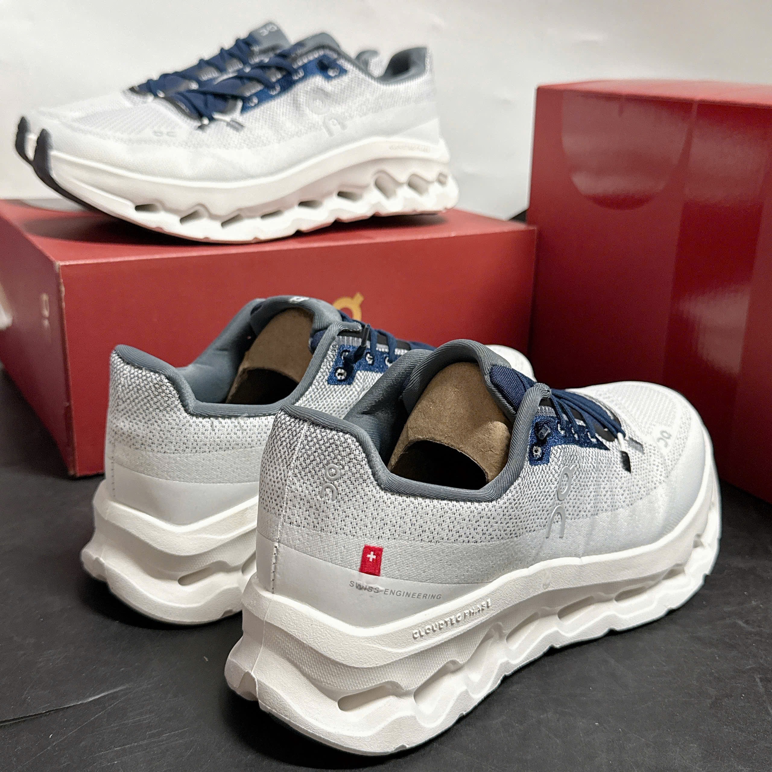 On Cloud running trắng navy Likeauth - Ảnh 8