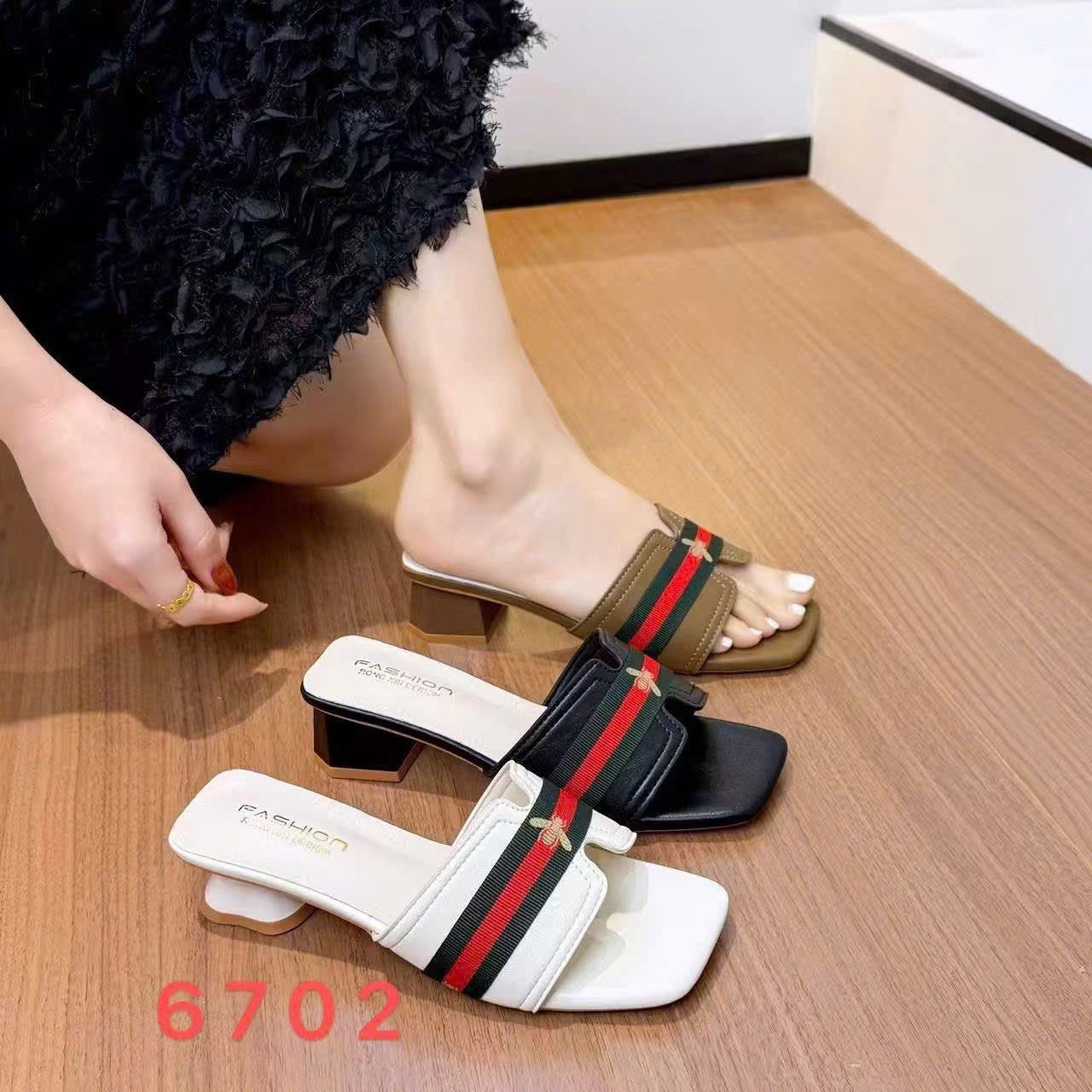 Gót nữ siêu xinh